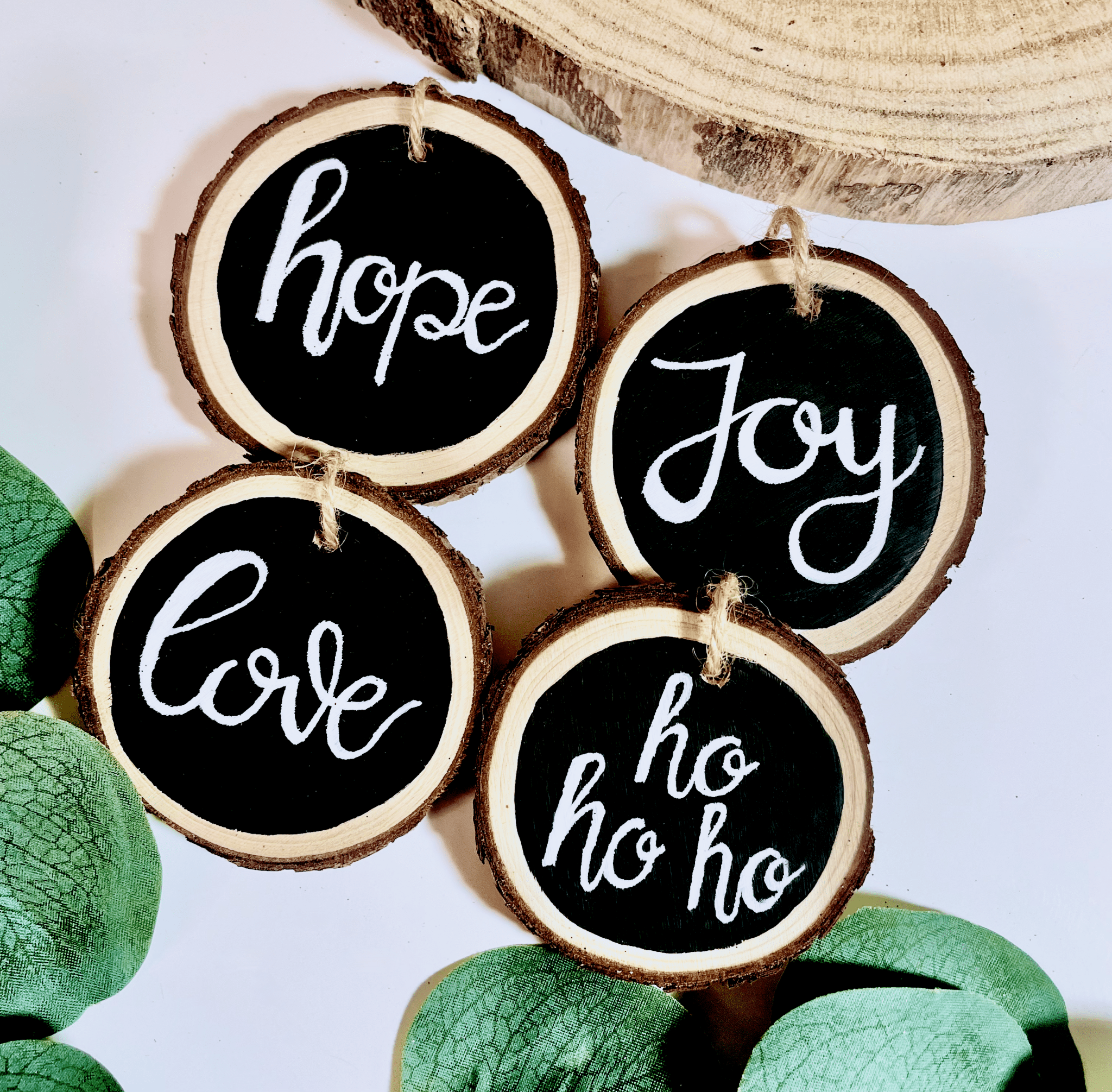 Black & White Christmas Log Slice Decorations - KLC Creation