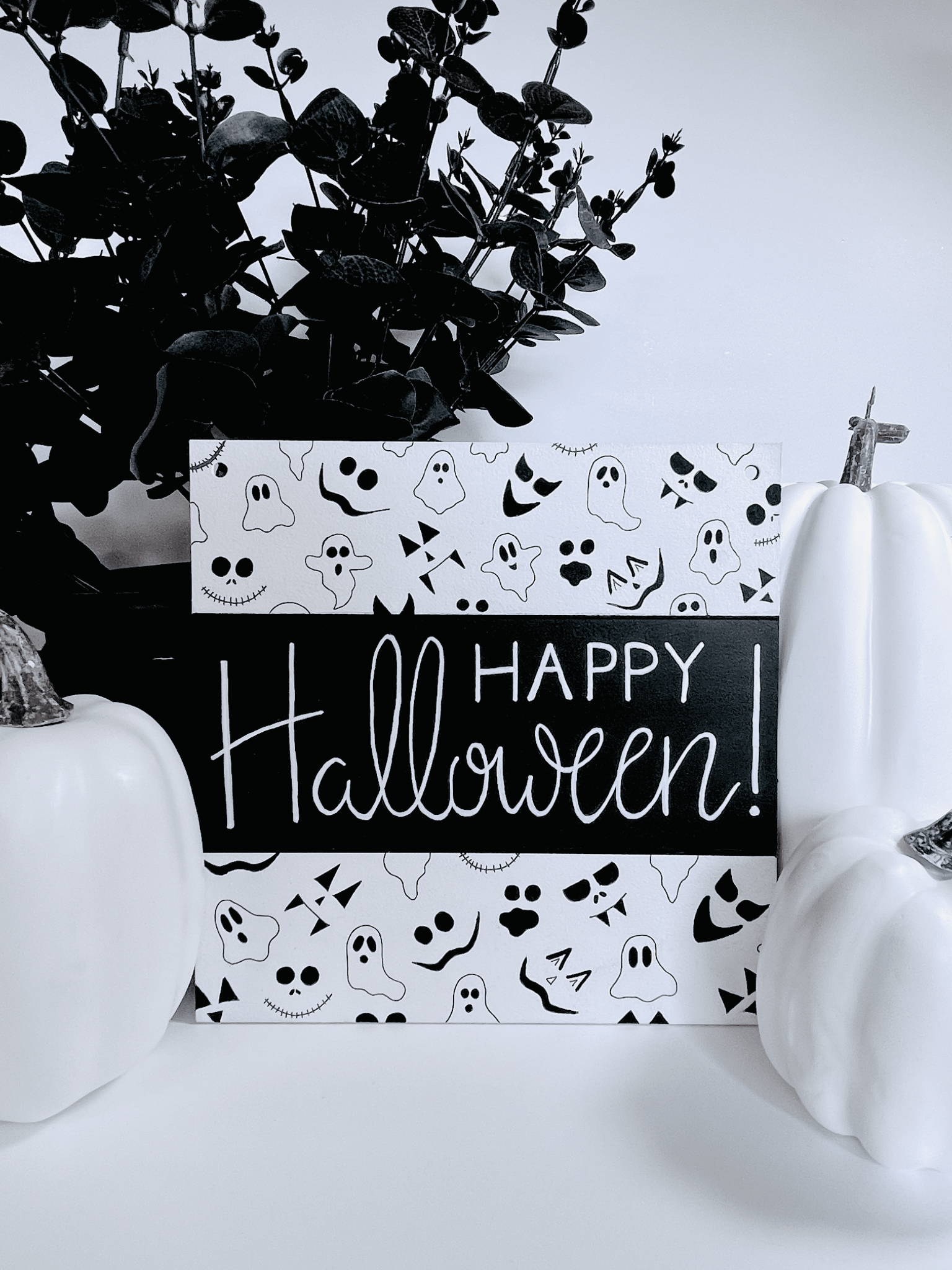 Black & White Happy Halloween Square Sign - KLC Creation