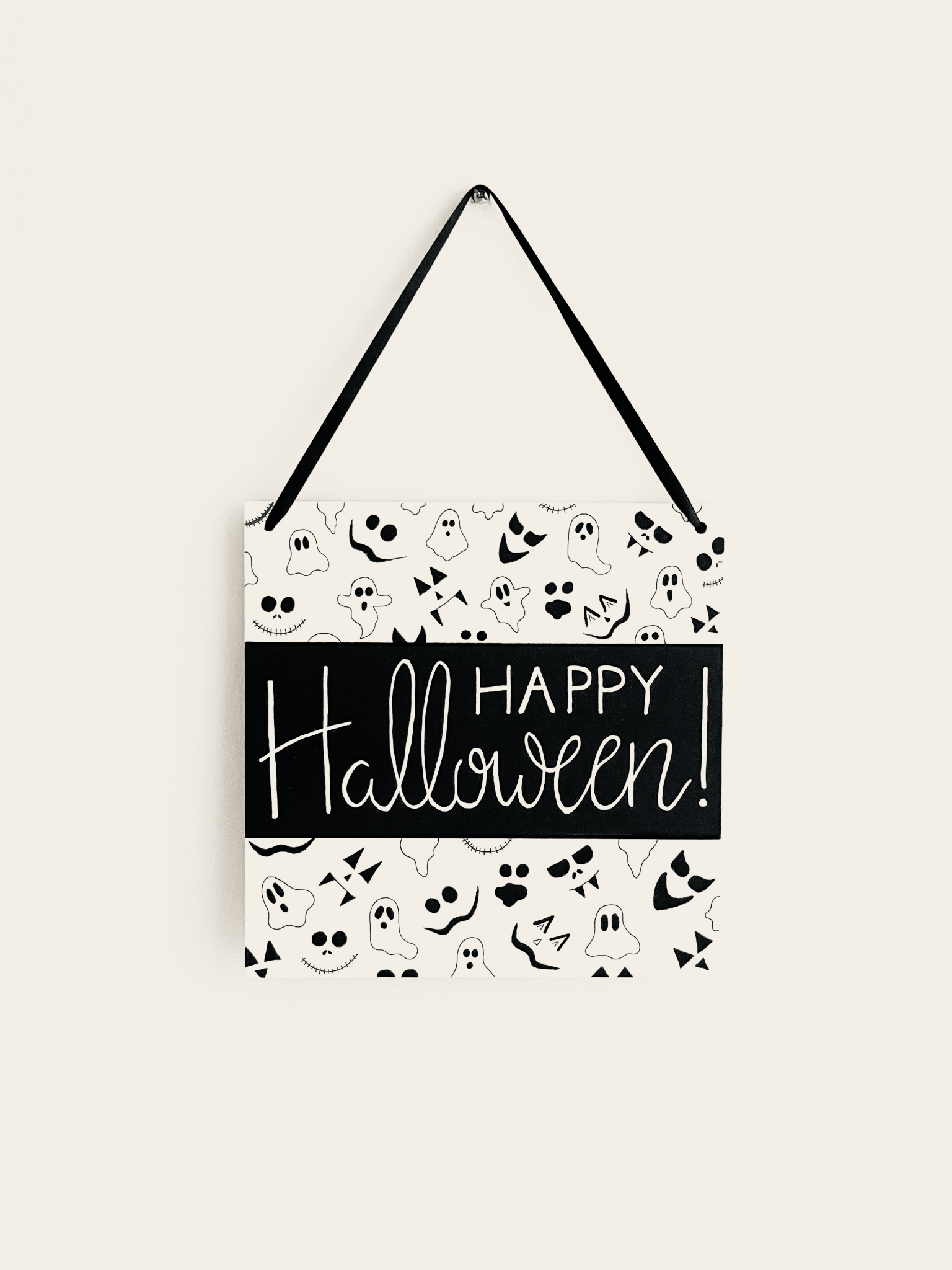 Black & White Happy Halloween Square Sign - KLC Creation