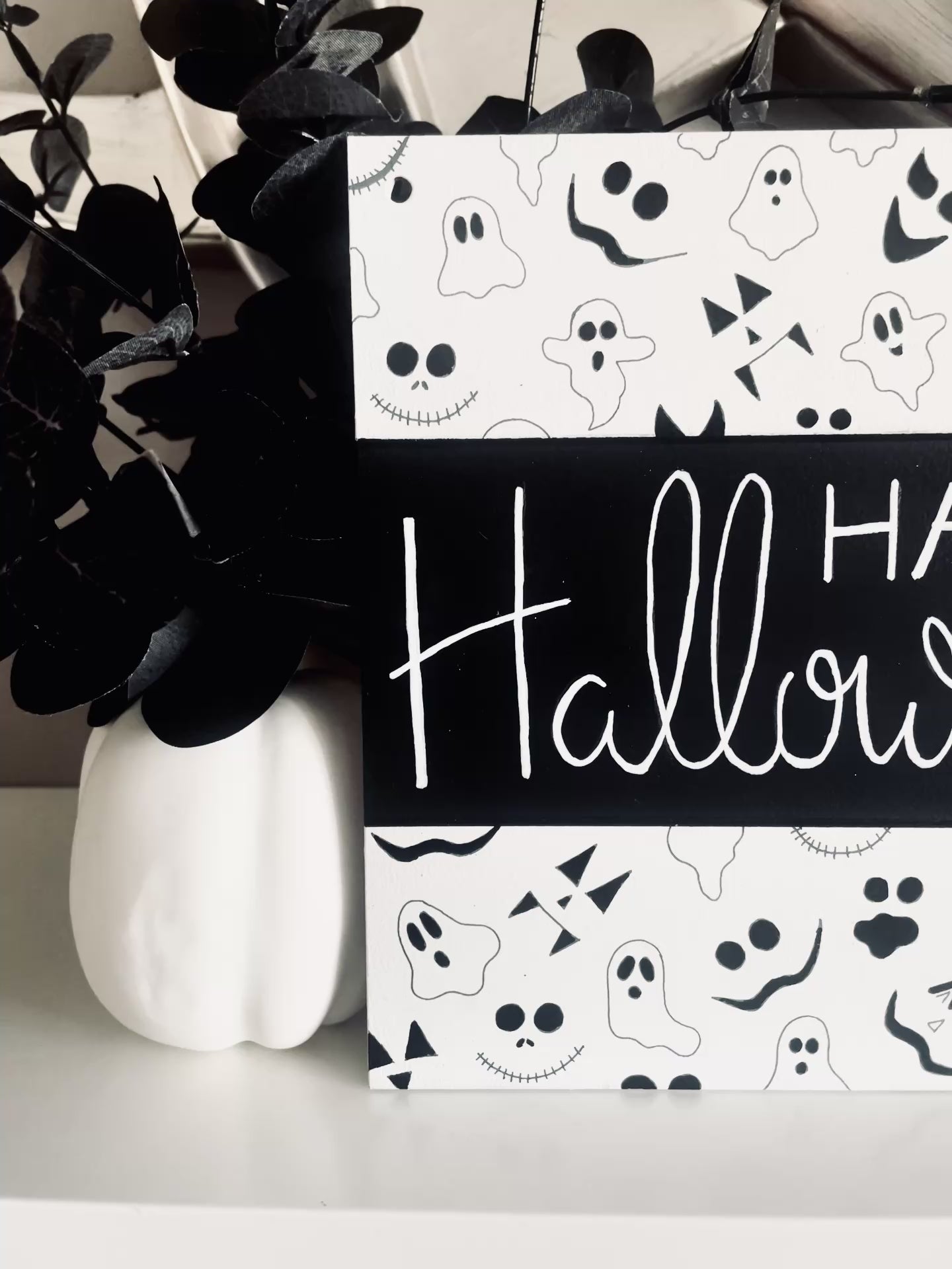 Black & White Happy Halloween Square Sign