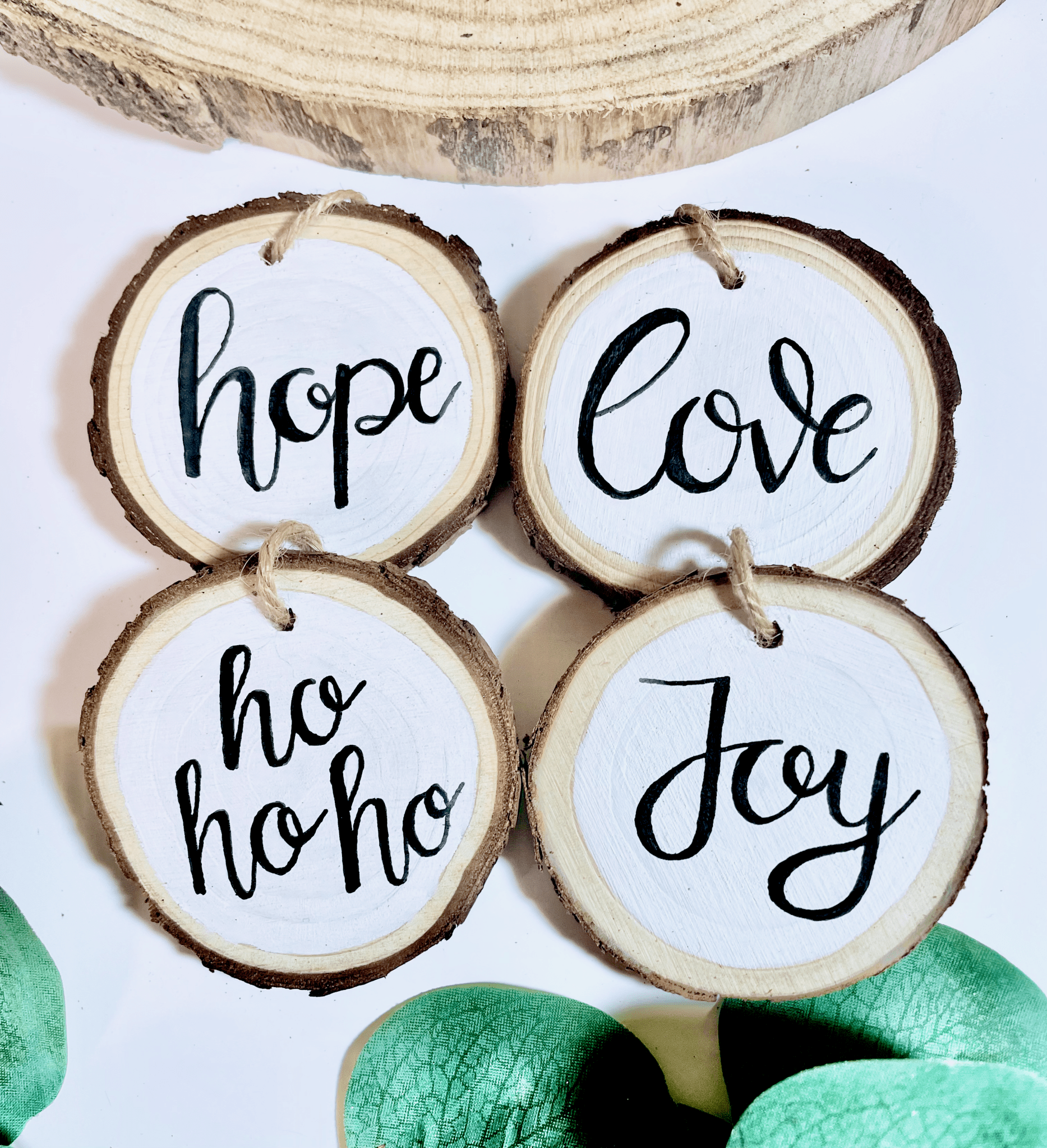 White & Black Log Slice Decoration Set - KLC Creation