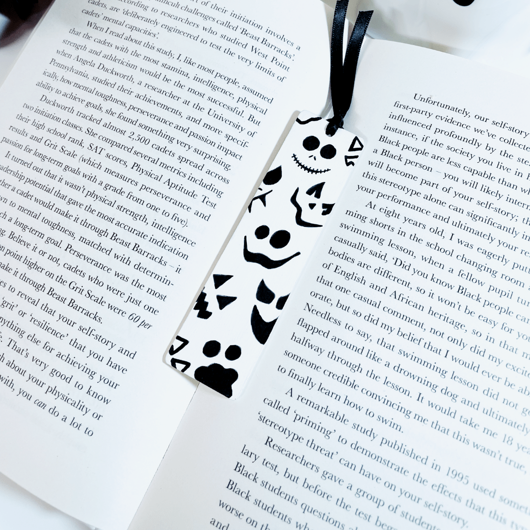 White Wood Pumpkin Bookmark - KLC Creation